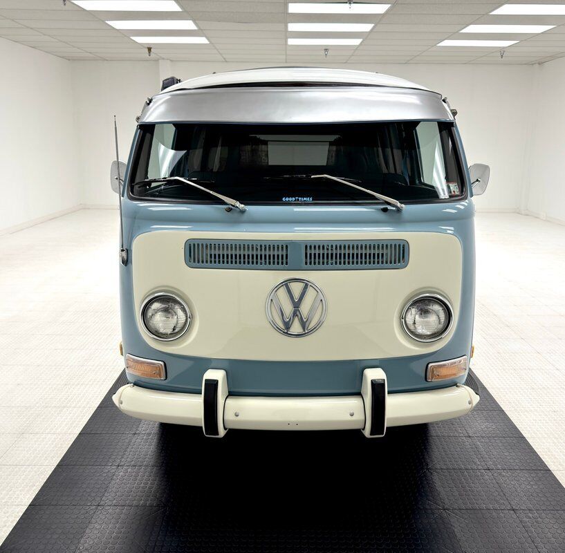 Volkswagen-BusVanagon-Van-1970-Blue-Black-162207-8