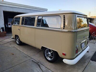 Volkswagen-BusVanagon-Van-1970-Brown-Brown-72420-2