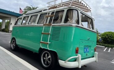 Volkswagen-BusVanagon-Van-1974-Green-Biege-26057-13