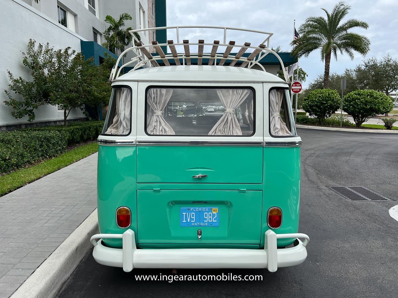 Volkswagen-BusVanagon-Van-1974-Green-Biege-26057-14