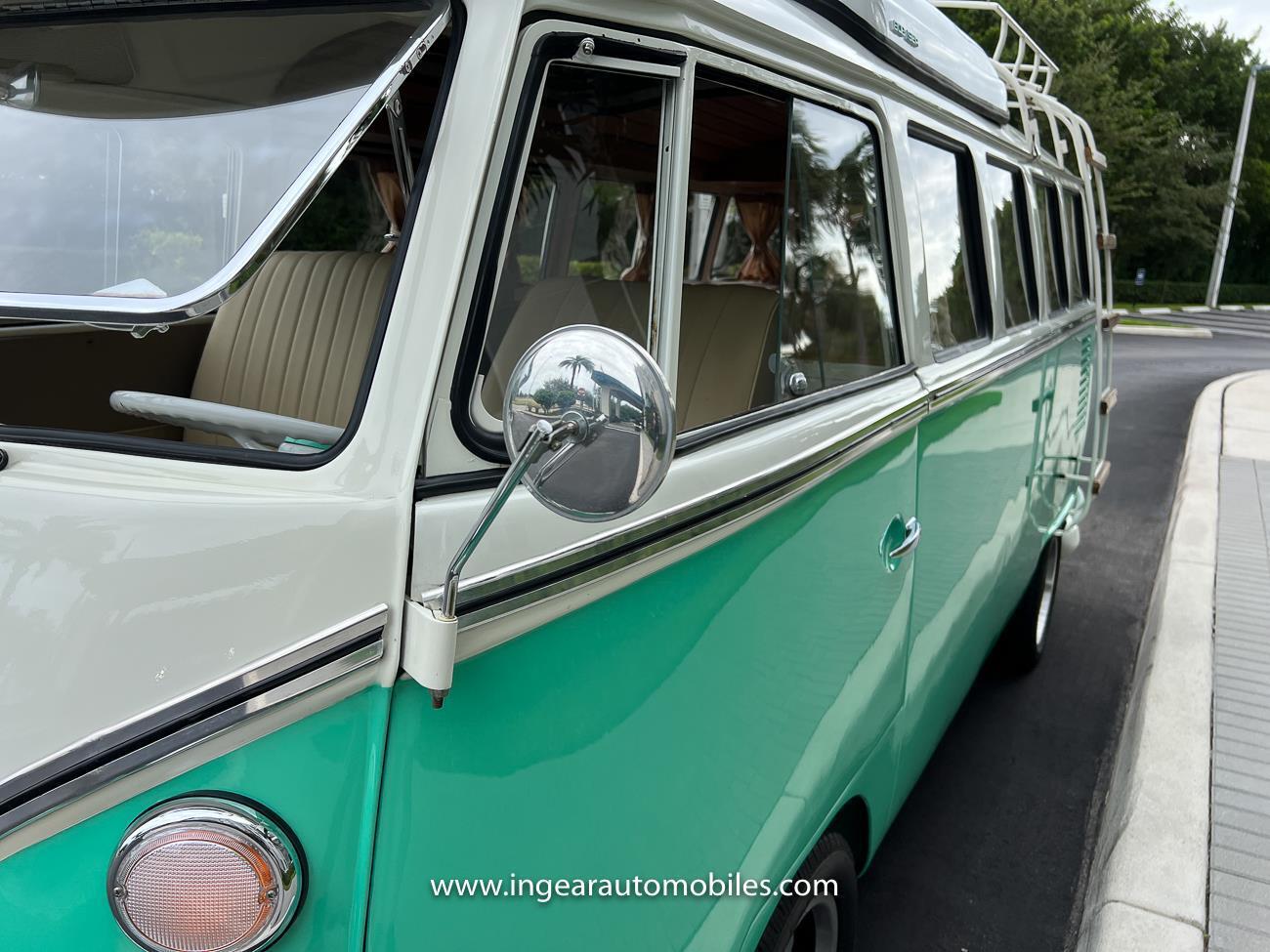 Volkswagen-BusVanagon-Van-1974-Green-Biege-26057-25