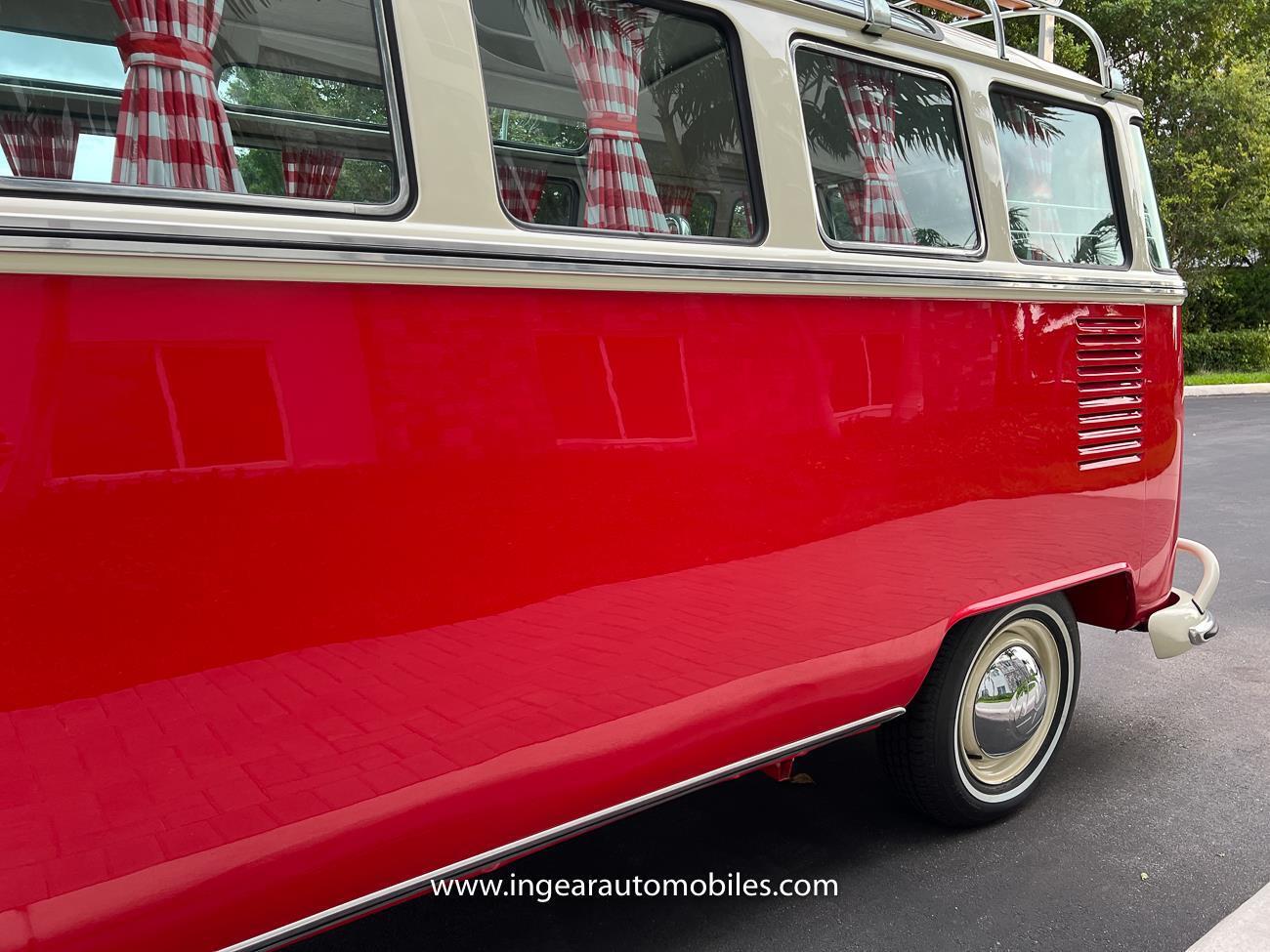 Volkswagen-BusVanagon-Van-1975-Red-White-8-28