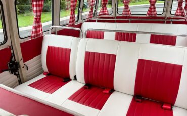 Volkswagen-BusVanagon-Van-1975-Red-White-8-3