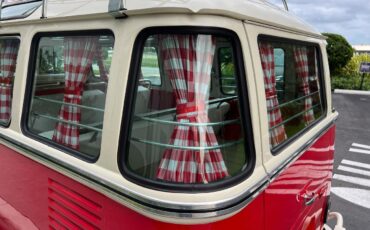 Volkswagen-BusVanagon-Van-1975-Red-White-8-30