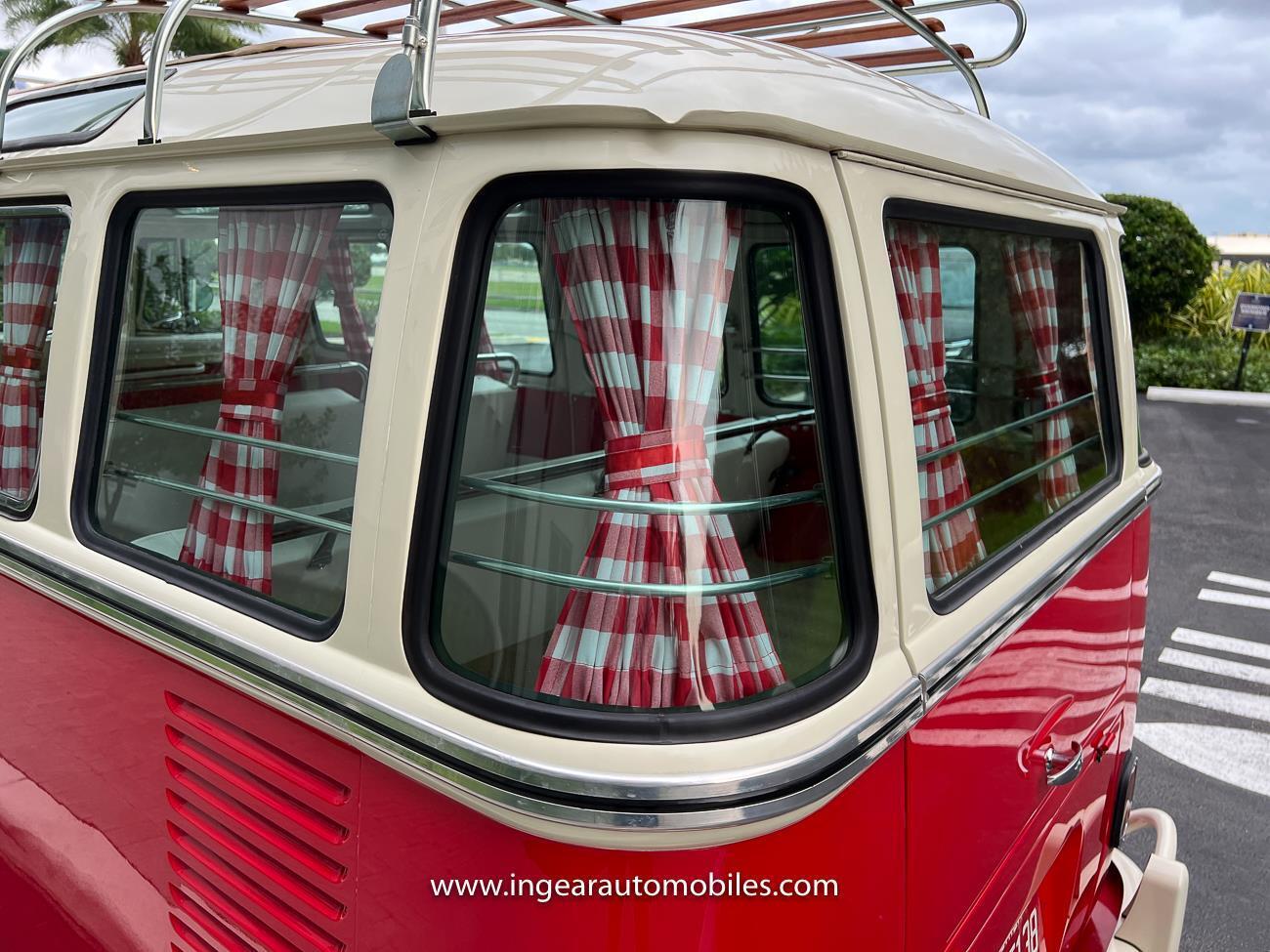 Volkswagen-BusVanagon-Van-1975-Red-White-8-30