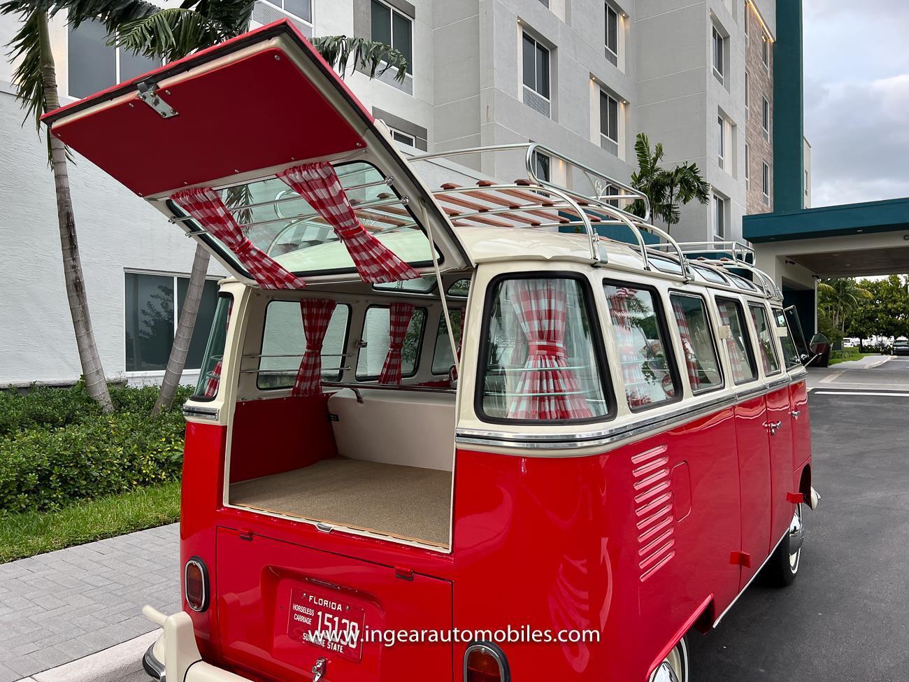 Volkswagen-BusVanagon-Van-1975-Red-White-8-38