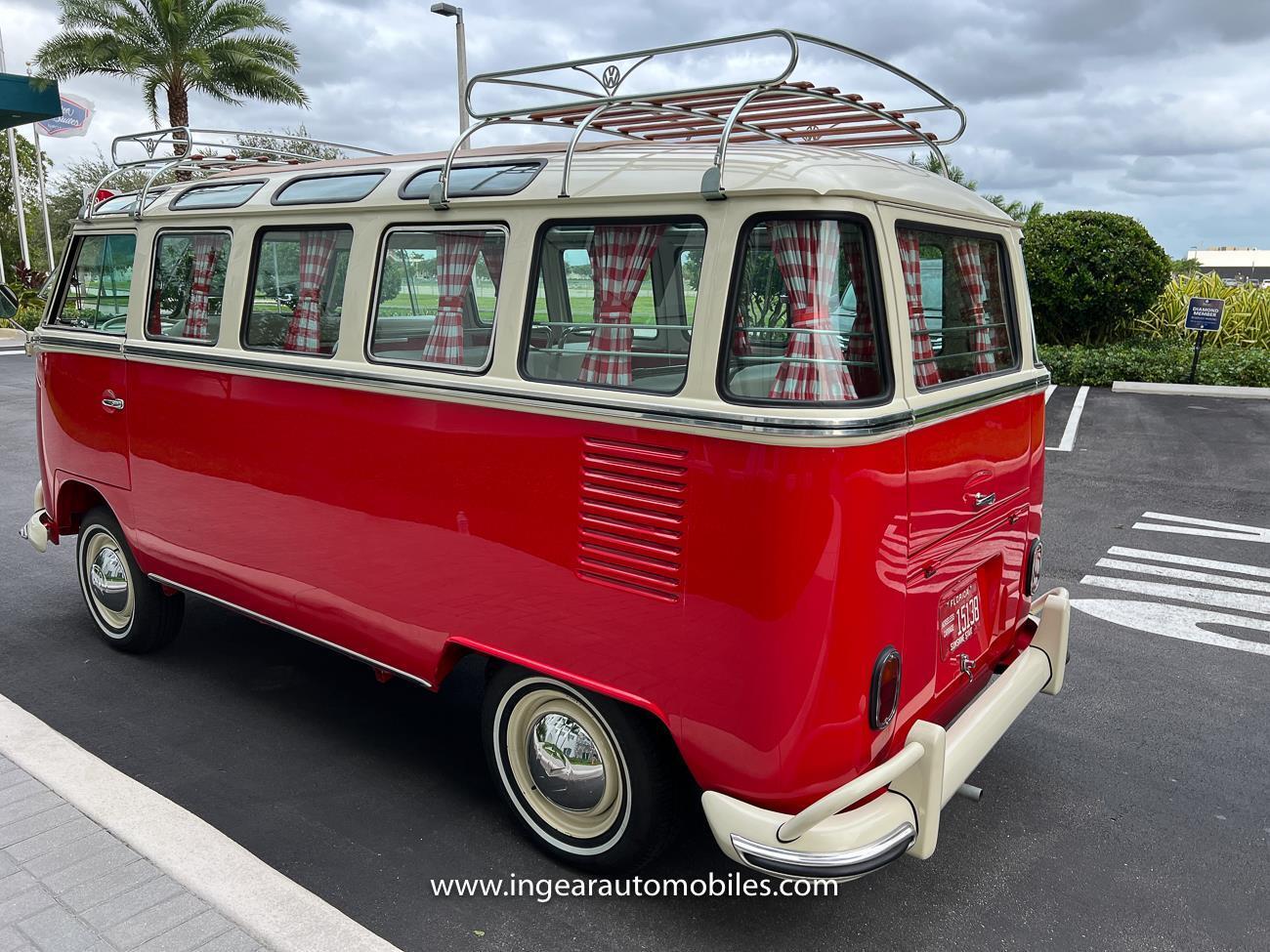 Volkswagen-BusVanagon-Van-1975-Red-White-8-8