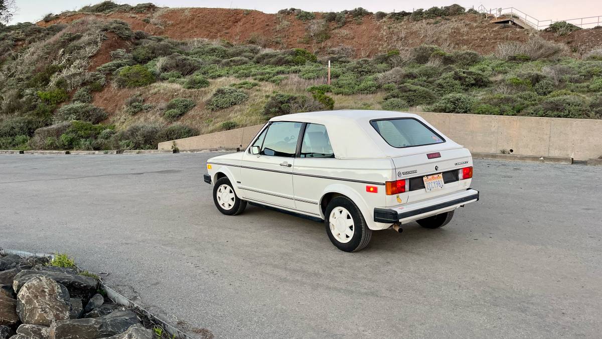 Volkswagen-Cabriolet-convertible-1986-3