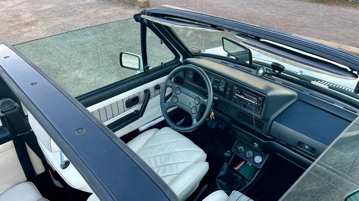 Volkswagen-Cabriolet-convertible-1986-5