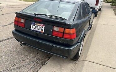 Volkswagen-Corrado-Coupe-1993-5