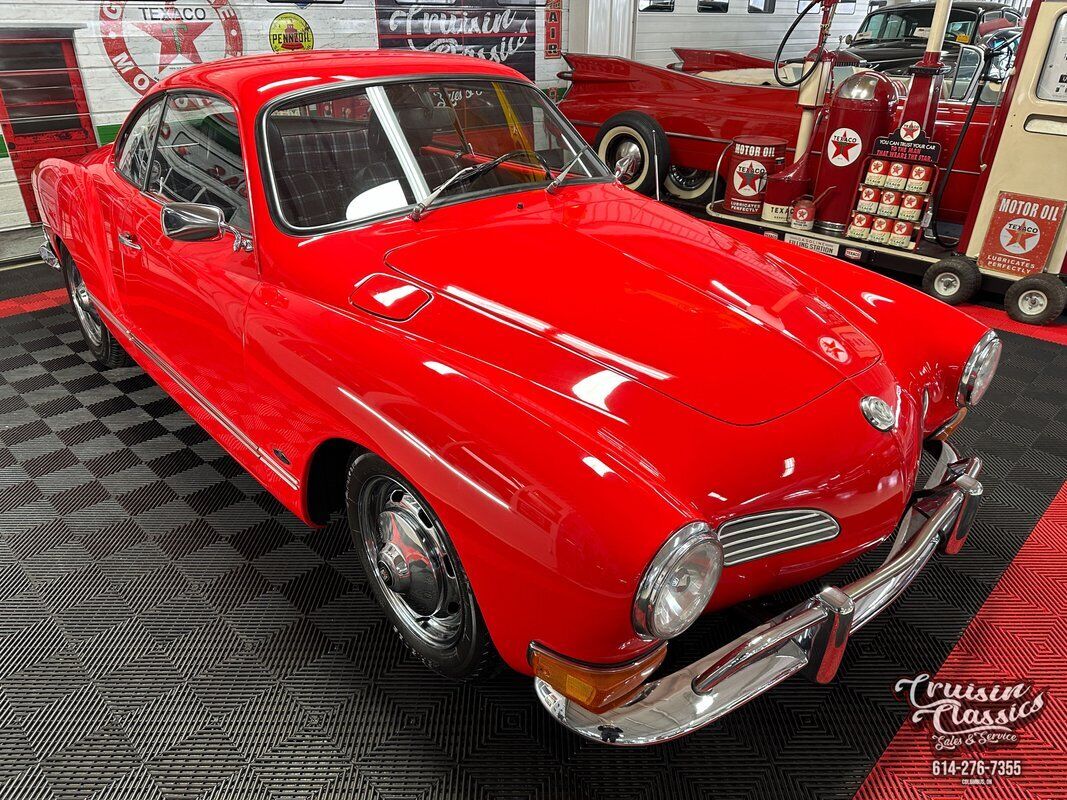 Volkswagen-Karmann-Ghia-1970-1