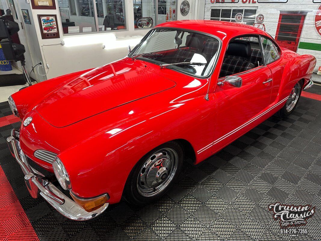 Volkswagen-Karmann-Ghia-1970-11