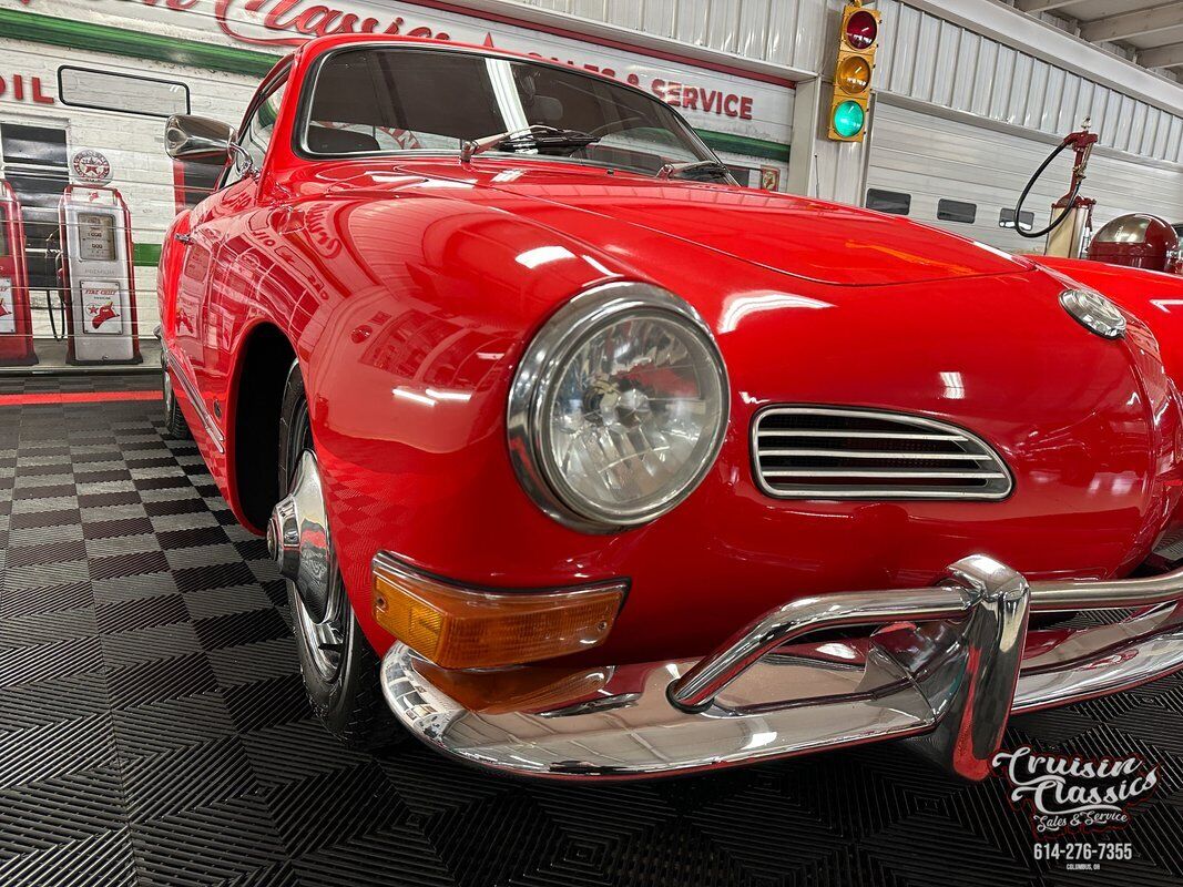 Volkswagen-Karmann-Ghia-1970-3