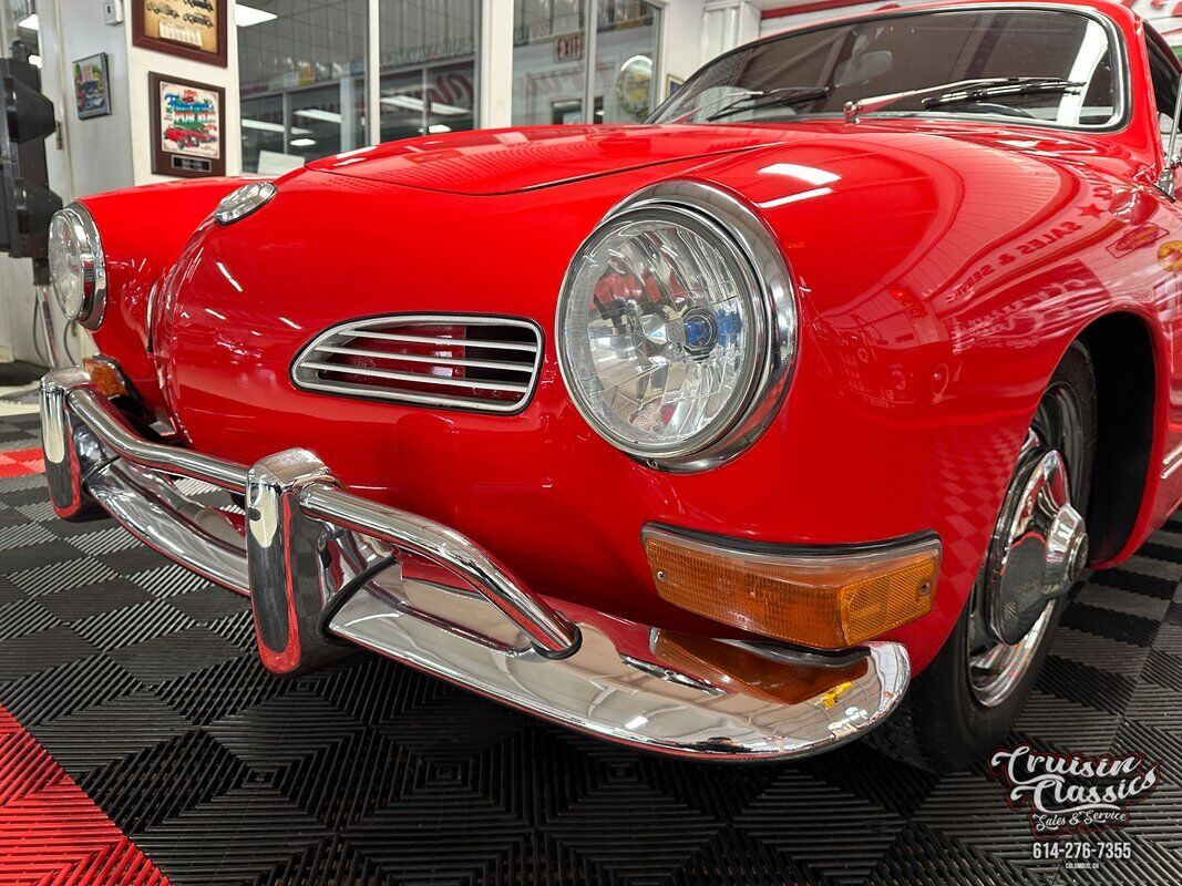 Volkswagen-Karmann-Ghia-1970-8