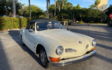 Volkswagen-Karmann-Ghia-1972-2