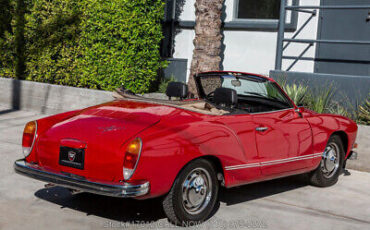 Volkswagen-Karmann-Ghia-1972-4