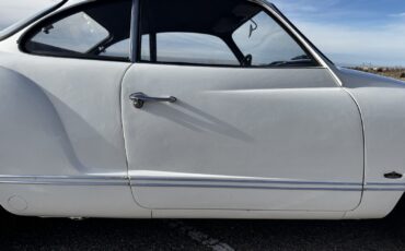 Volkswagen-Karmann-Ghia-Coupe-1965-16