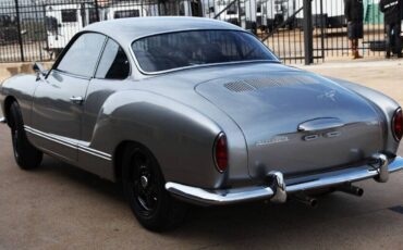 Volkswagen-Karmann-Ghia-Coupe-1965-7