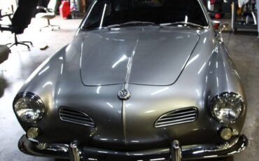 Volkswagen-Karmann-Ghia-Coupe-1965-8