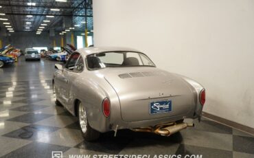 Volkswagen-Karmann-Ghia-Coupe-1966-6