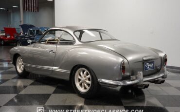 Volkswagen-Karmann-Ghia-Coupe-1969-9