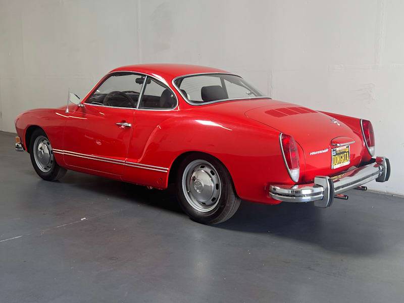 Volkswagen-Karmannghia-1974-2