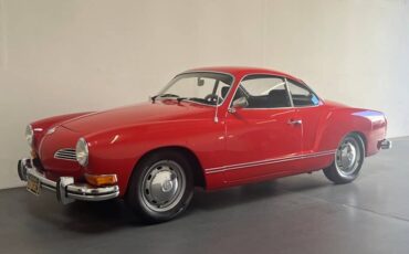 Volkswagen-Karmannghia-1974