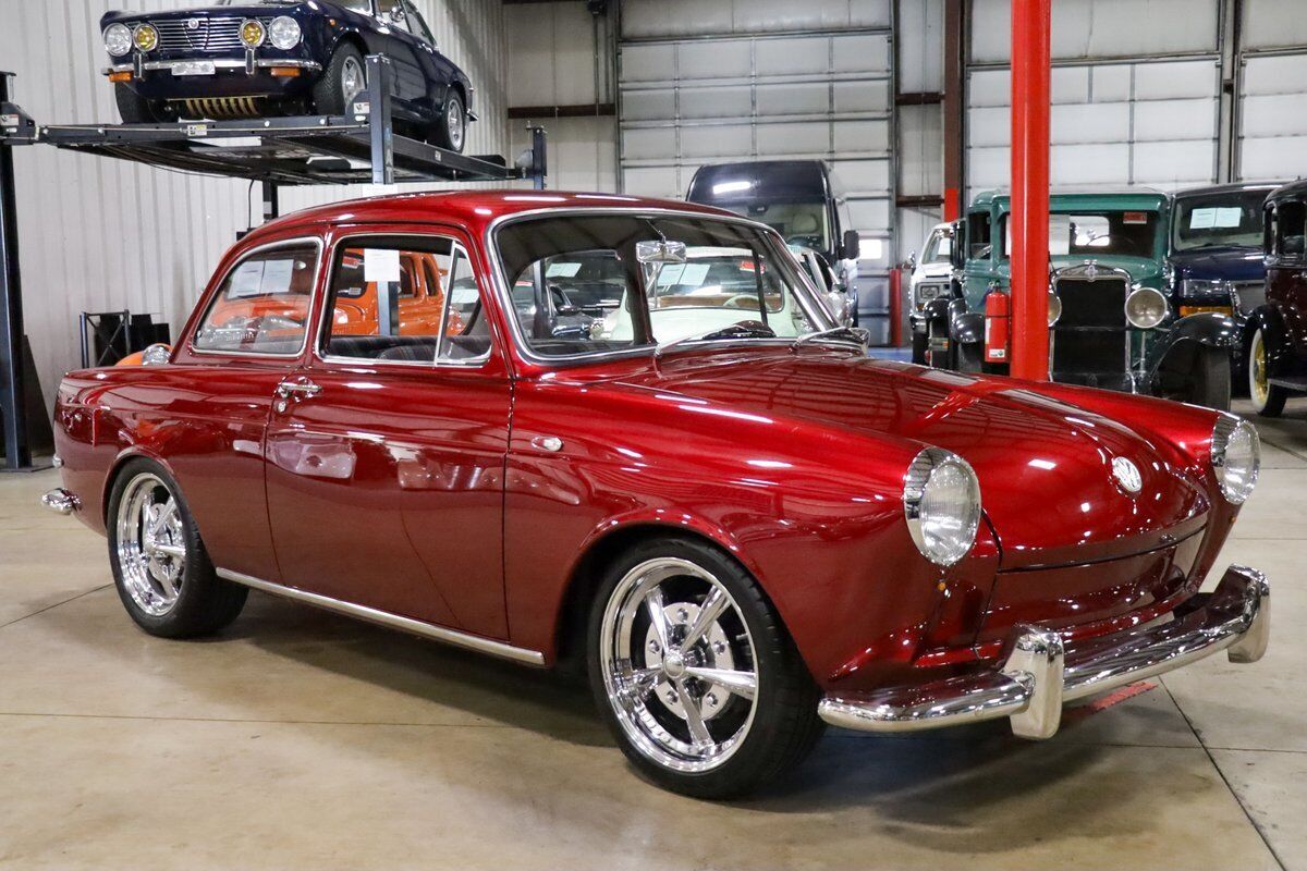 Volkswagen-Notchback-Coupe-1962-Red-Gray-1291-11