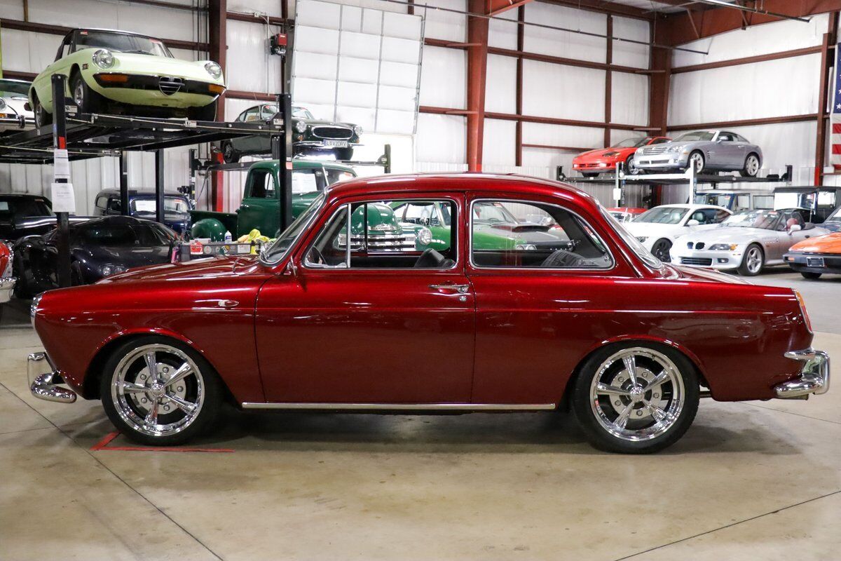 Volkswagen-Notchback-Coupe-1962-Red-Gray-1291-3