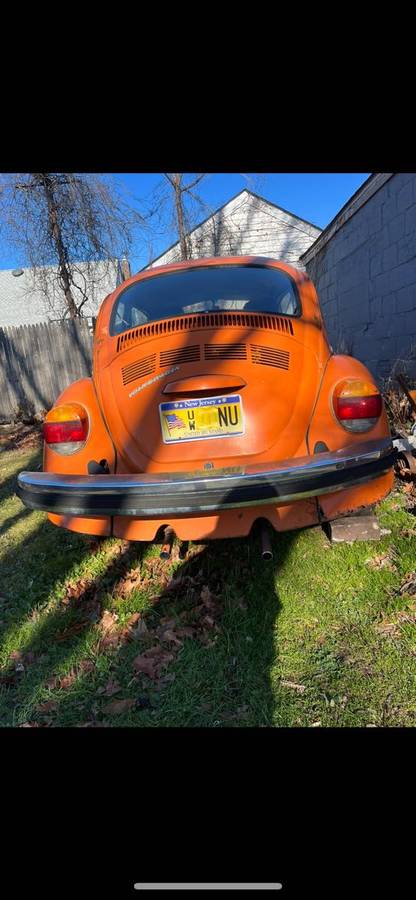 Volkswagen-Seper-beetle-1974-orange-1352538-1