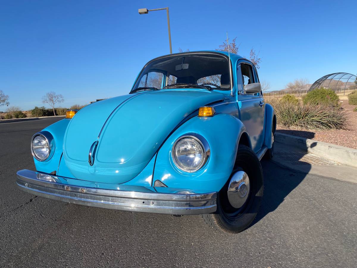 Volkswagen-Super-beetle-1974-1