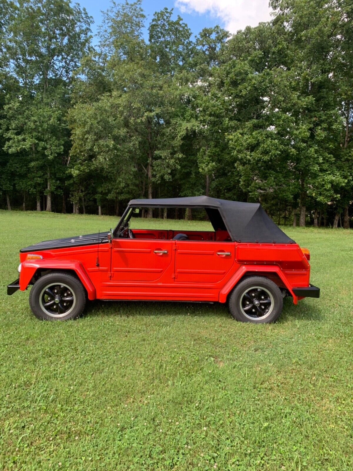 Volkswagen-Thing-1973-Red-Black-140861-1