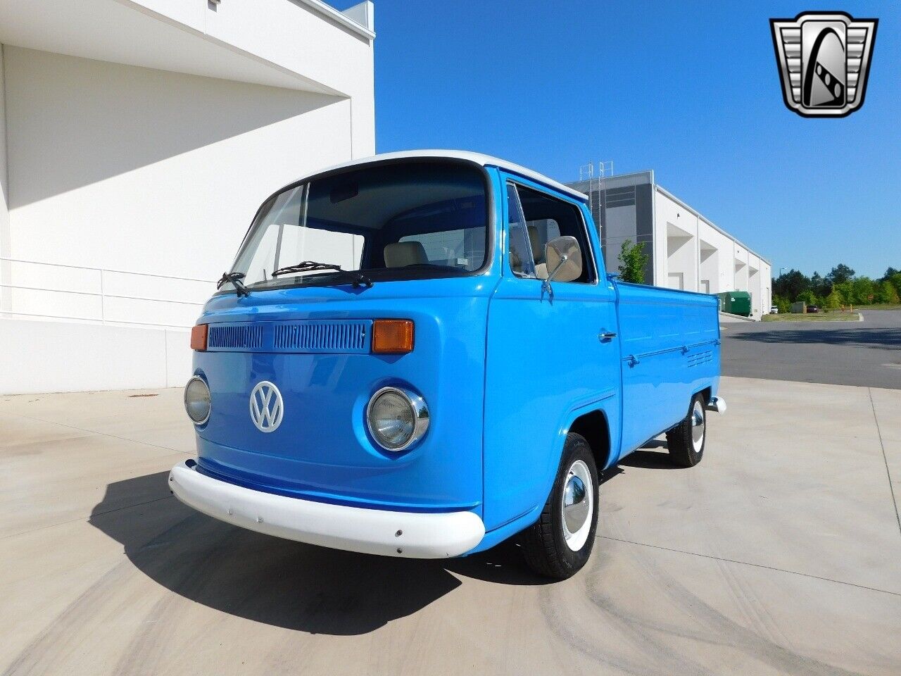 Volkswagen-Transporter-1992-Blue-Parchment-9386-4