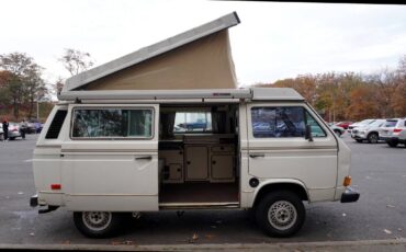 Volkswagen-Vanagon-1984-white-249448