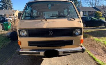 Volkswagen-Vanagon-1985-11