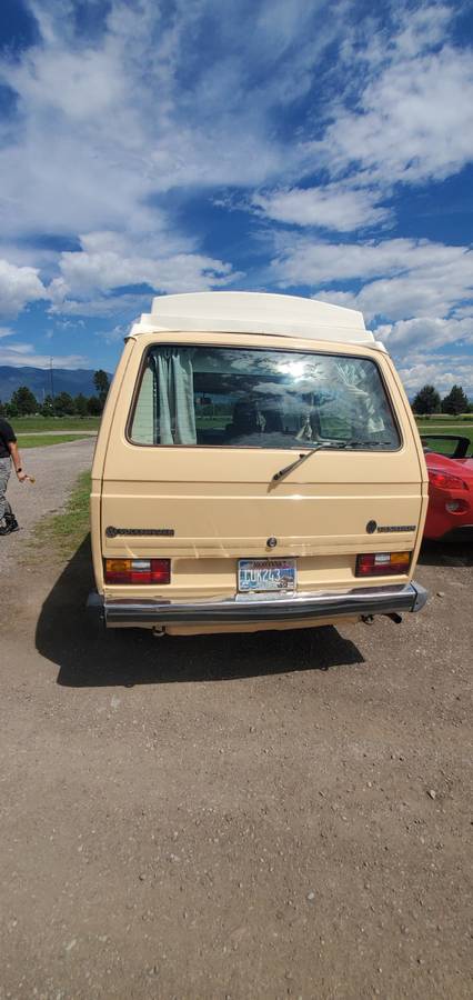 Volkswagen-Vanagon-1985-2