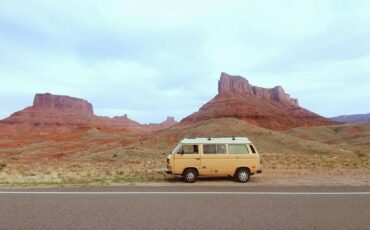 Volkswagen-Vanagon-1985