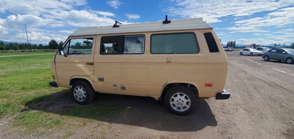 Volkswagen-Vanagon-1985-4