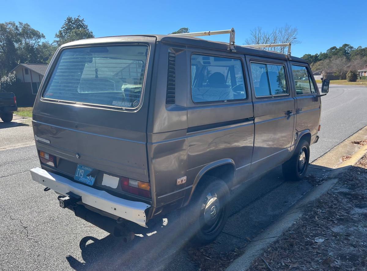 Volkswagen-Vanagon-1985-4