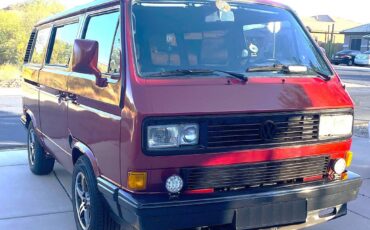 Volkswagen-Vanagon-bus-1989-red-318400-1