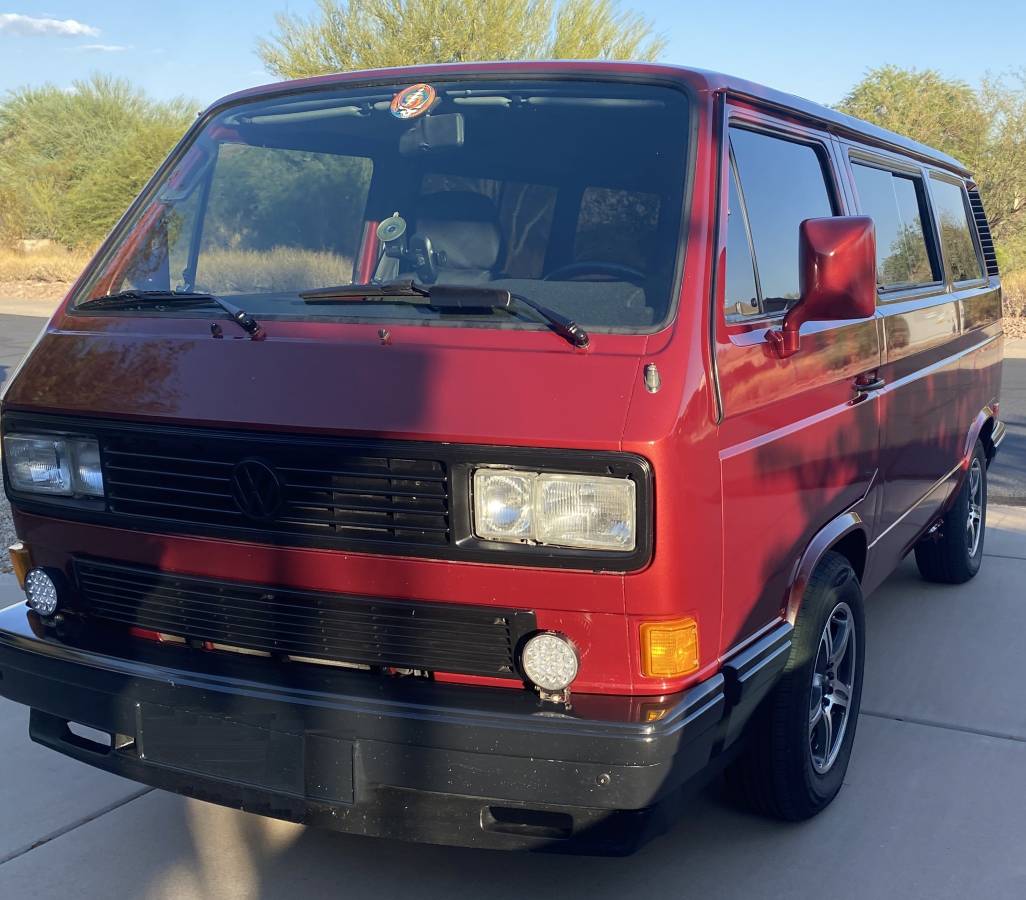 Volkswagen-Vanagon-bus-1989-red-318400-2