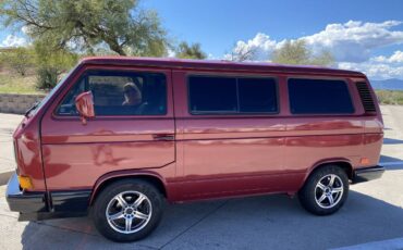 Volkswagen-Vanagon-bus-1989-red-318400