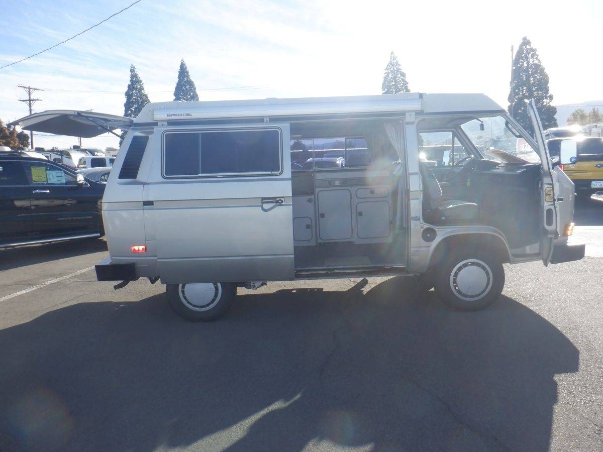 Volkswagen-Vanagon-camper-1987-silver-287987-9