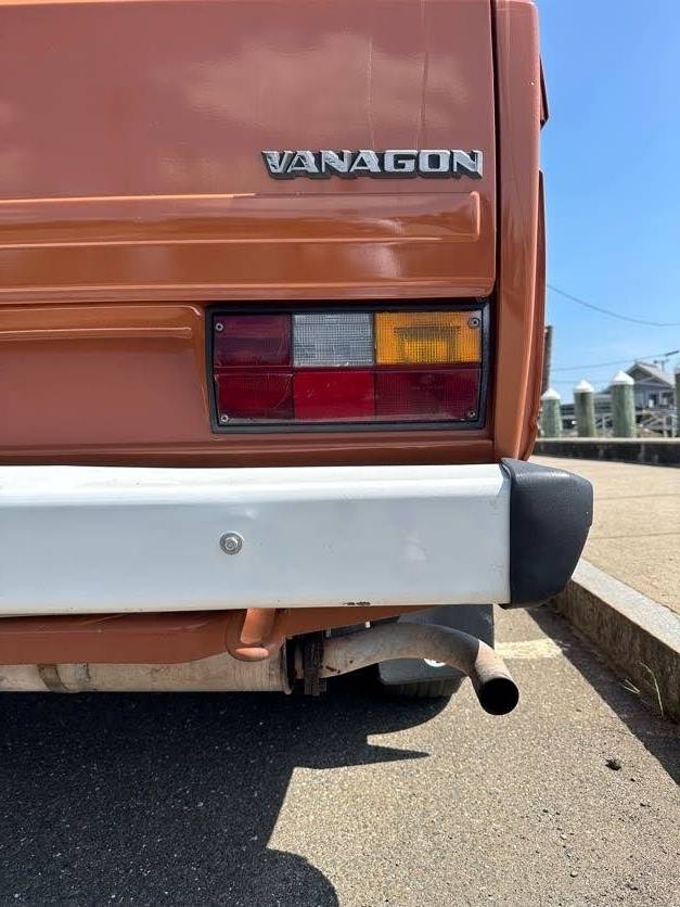 Volkswagen-Vanagon-westfalia-1984-11