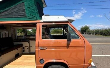 Volkswagen-Vanagon-westfalia-1984