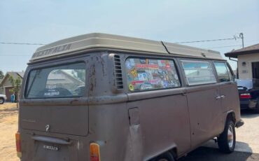 Volkswagen-Westfalia-1972-brown-70811-14