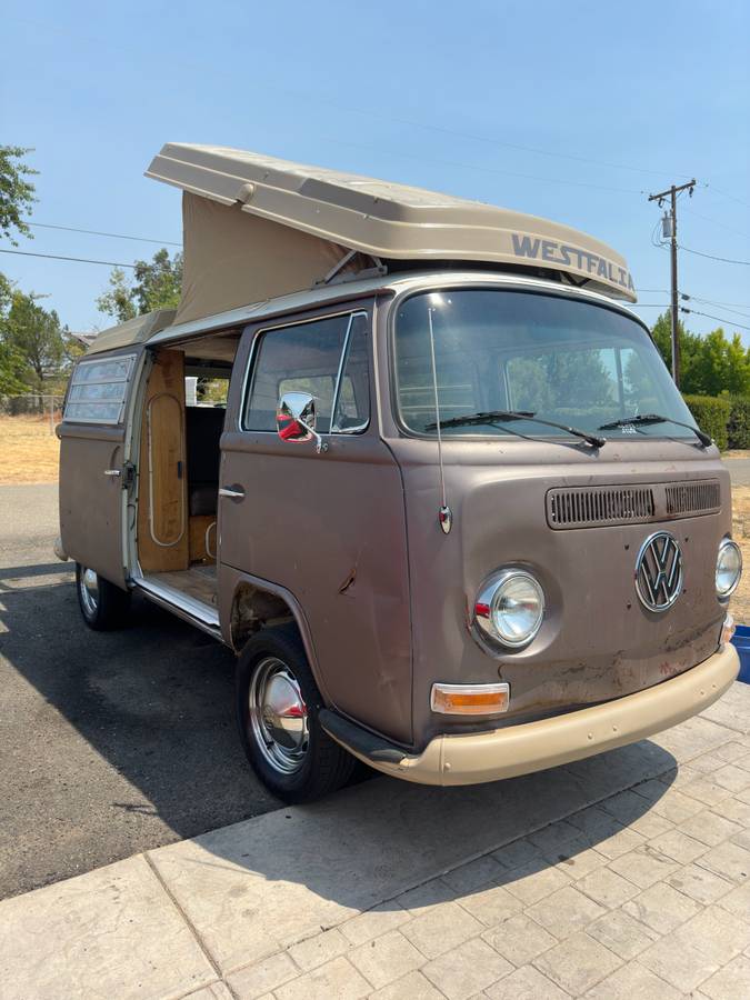 Volkswagen-Westfalia-1972-brown-70811-8