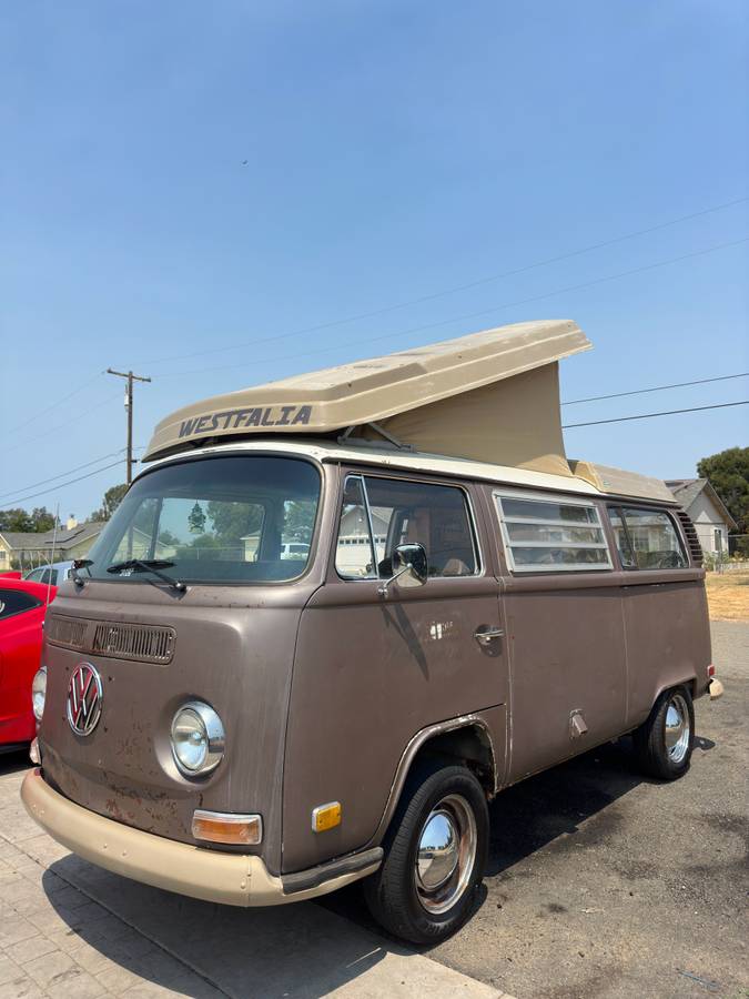 Volkswagen-Westfalia-1972-brown-70811