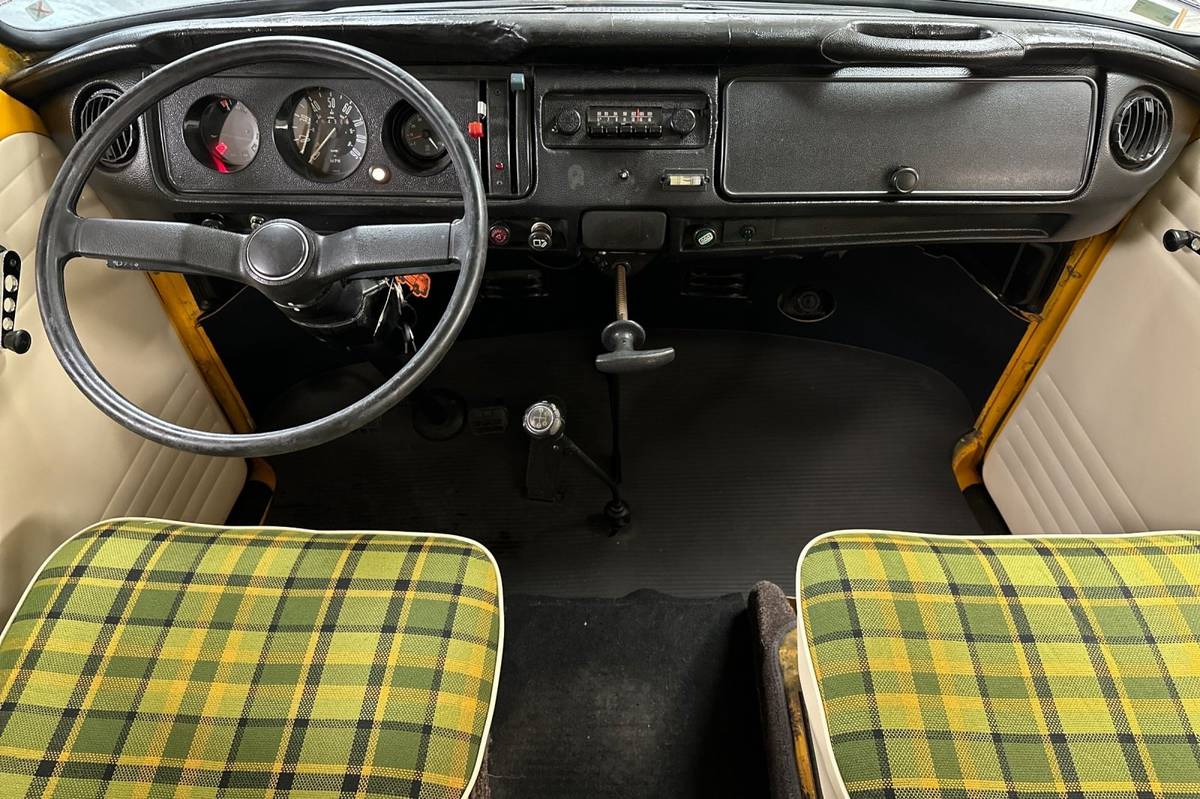 Volkswagen-Westfalia-1976-74554-11