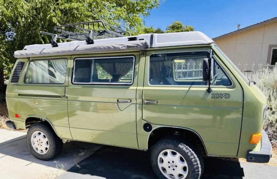 Volkswagen-Westfalia-1982-5